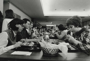 1960s: Students eating lunch