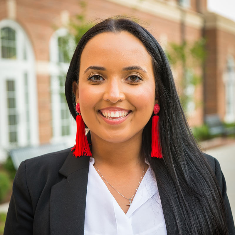 Isabella Nixon ’20